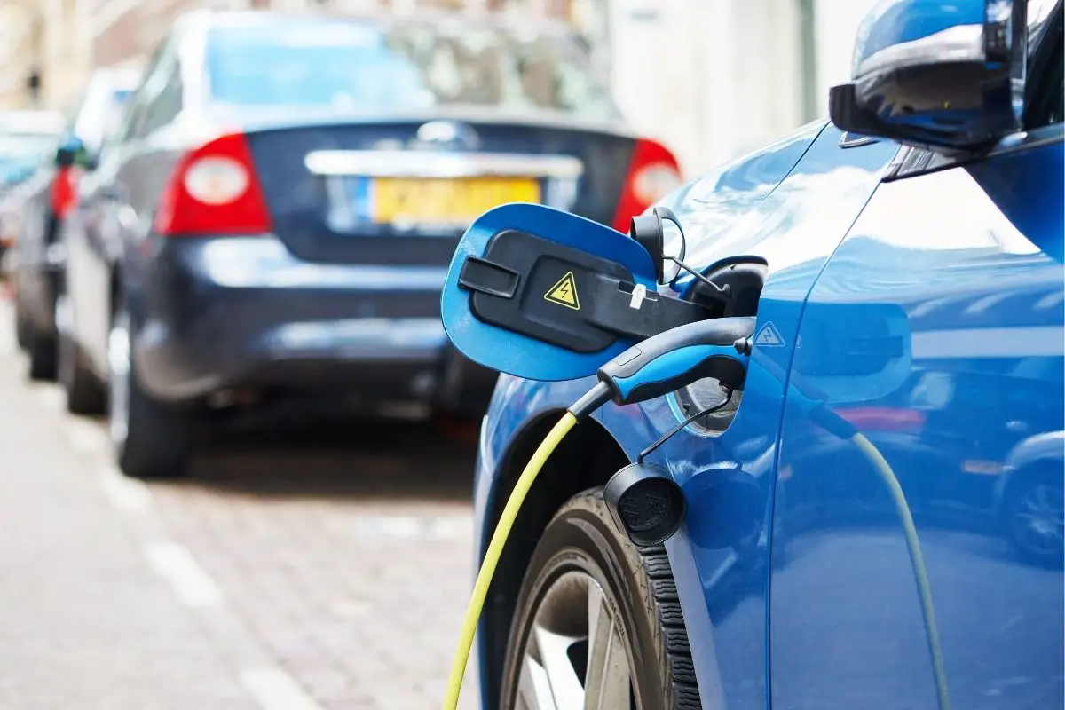 Do All Electric Cars Use The Same Charger?